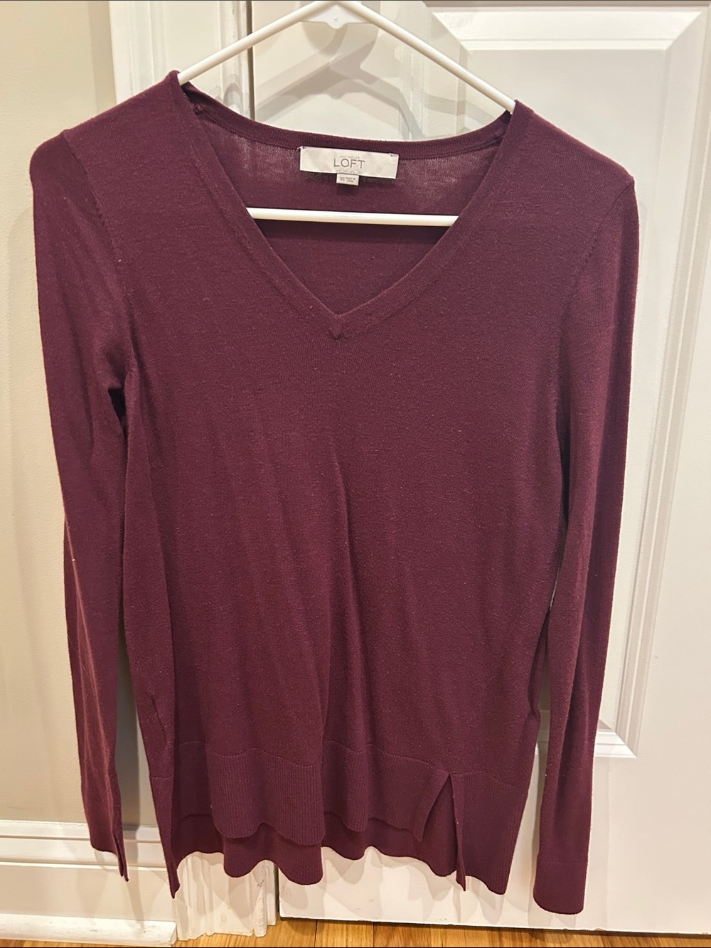 LOFT Long Sleeve V-Neck Top - Burgundy